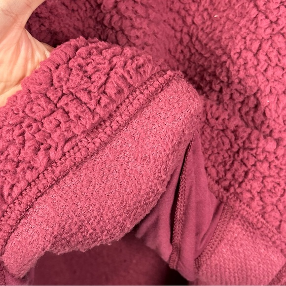 Aerie Pink Sherpa Pullover Size Large Valentines - Picture 7 of 12